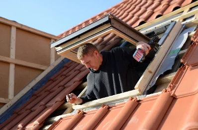 Pose de fenêtres de toit Velux à Hauts de Bienne